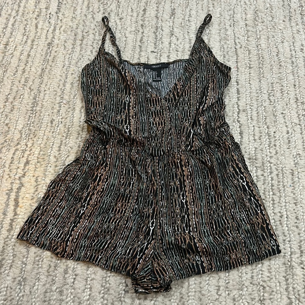 Forever 21 size small romper​​​​​